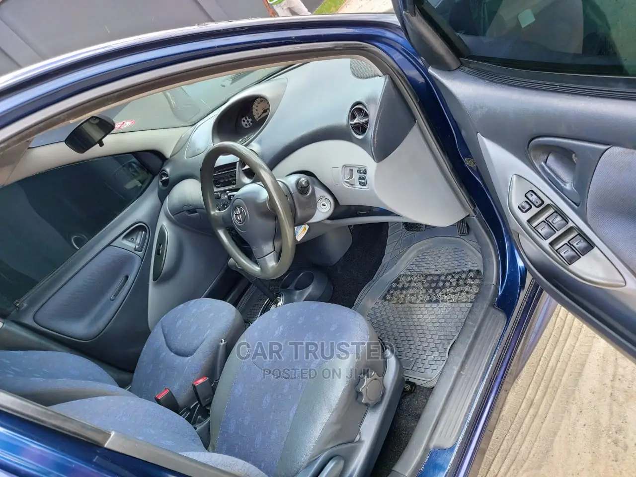 Toyota Vitz 1.3 FWD 5dr 2002 Blue