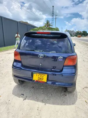 Toyota Vitz 1.3 FWD 5dr 2002 Blue