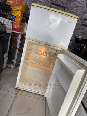 Fridge Milango Miwili Nzur Kabisa