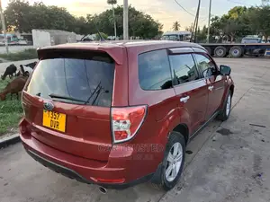 Subaru Forester 2.5X Premium Automatic 2012 Red