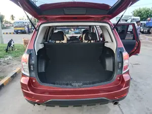 Subaru Forester 2.5X Premium Automatic 2012 Red