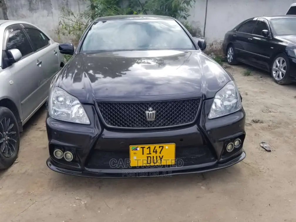 Toyota Crown 2005 Black