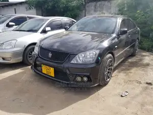 Toyota Crown 2005 Black
