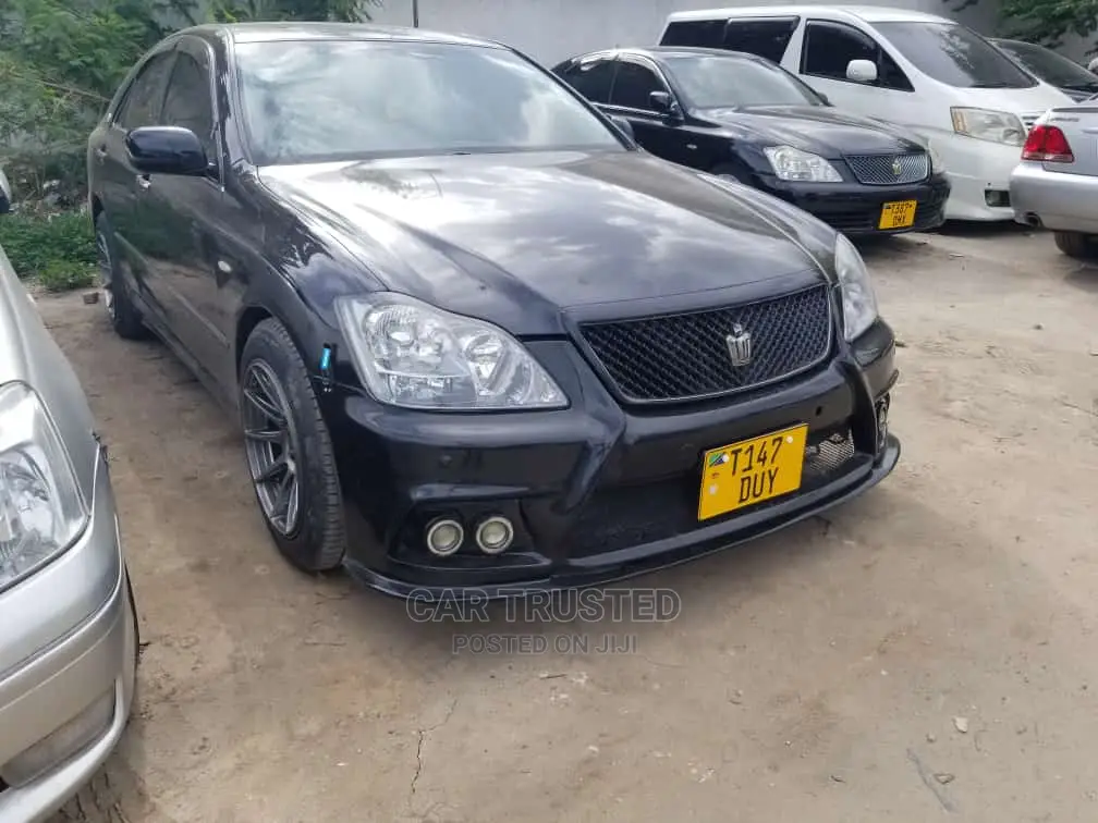 Toyota Crown 2005 Black