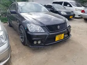 Toyota Crown 2005 Black