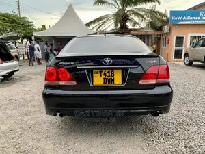 Toyota Crown 2006 Black