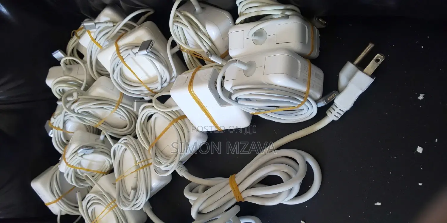 Apple Macbook Adapter Magsafe, Magsafe 2, Type C.