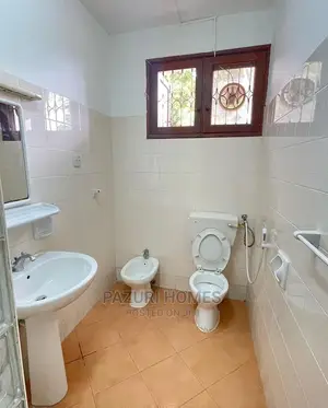 5bdrm Bungalow in Masaki for Rent