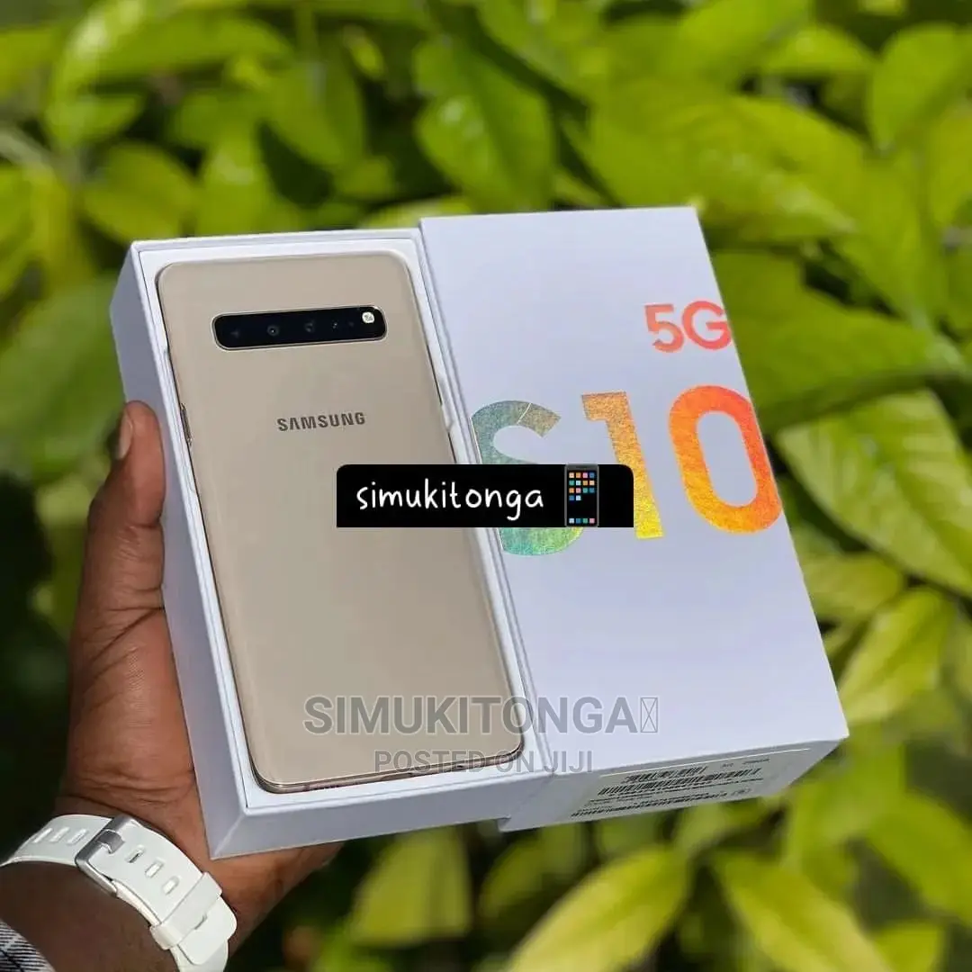 New Samsung Galaxy S10 5G 256 GB Gold