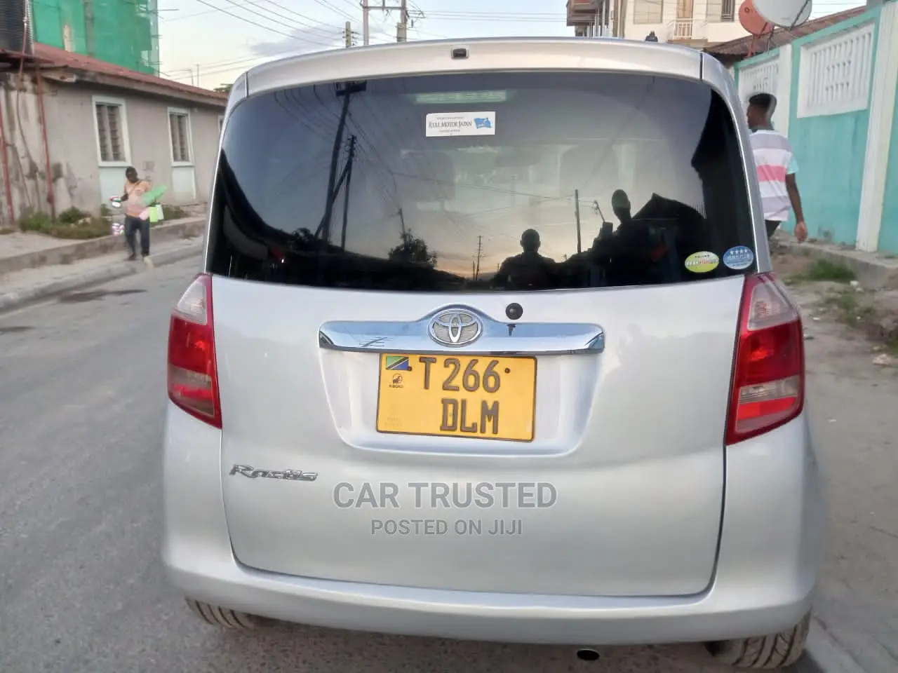 Toyota Ractis 1.5 FWD 2007 Silver