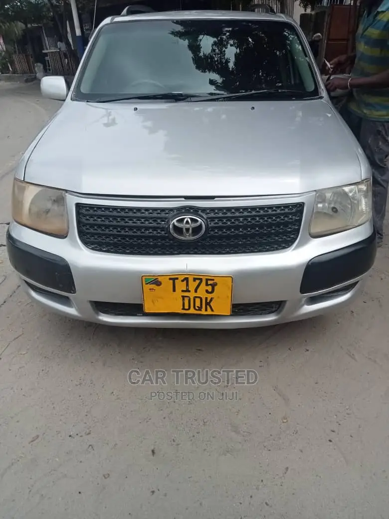 Toyota Probox 1.5 F 4WD 2003 White