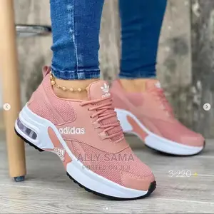 Adidas Sneakers