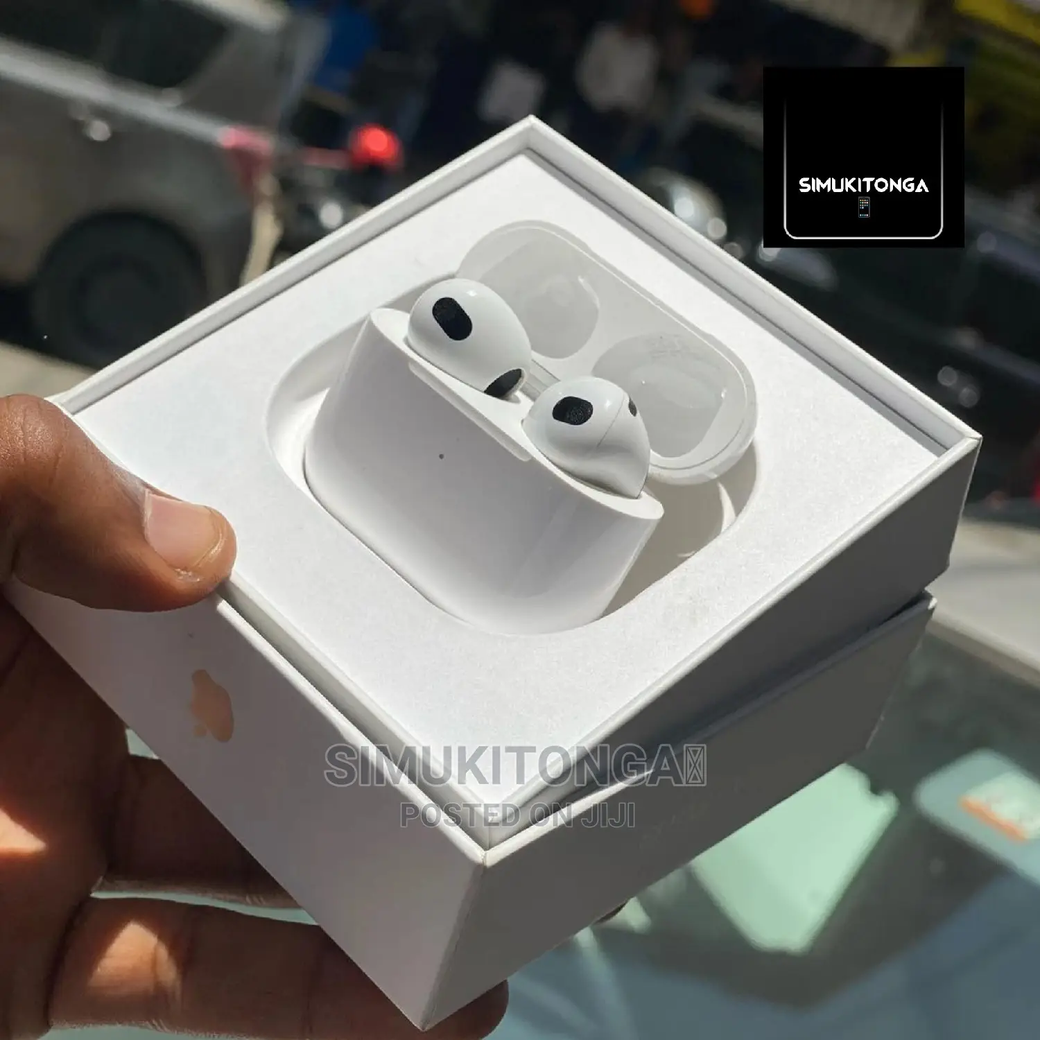 AVAILABLE Airpod 3