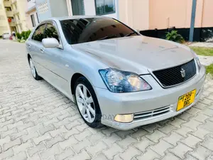 Toyota Crown 2006 Silver