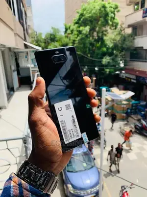 Sony Xperia 8 SOV42 64 GB