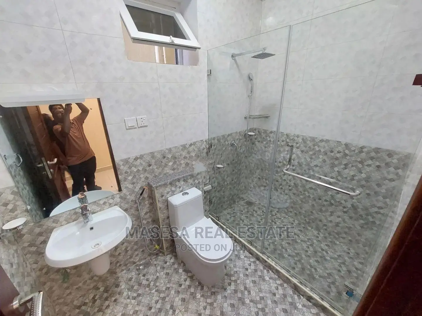 Furnished 3bdrm Apartment in Masaki for rent