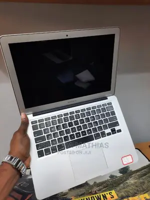 Laptop Apple MacBook Air 2015 8GB Intel Core I7 SSD 256GB