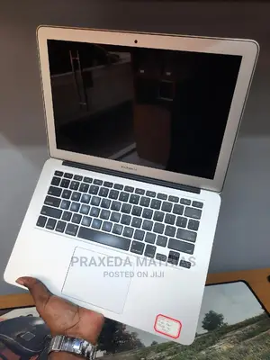 Laptop Apple MacBook Air 2015 8GB Intel Core I7 SSD 256GB