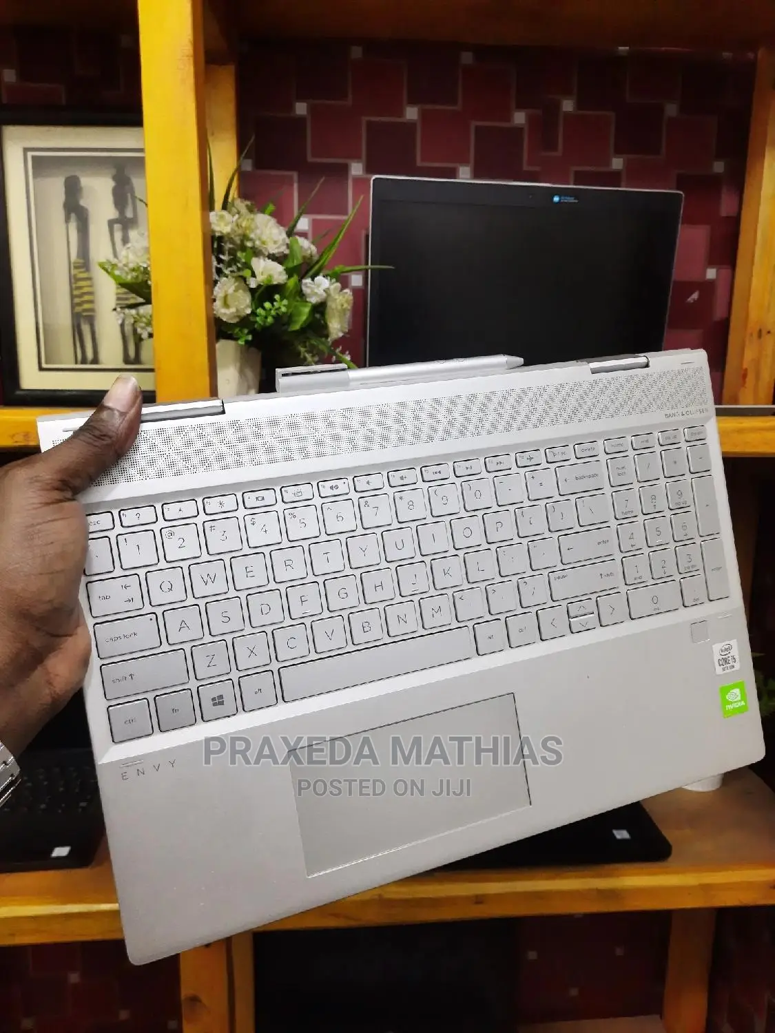 Laptop HP Envy X360 15-Cp0013nr 16GB Intel Core I5 SSD 512GB