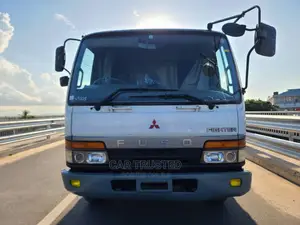 Mitsubishi Fuso 2008 White