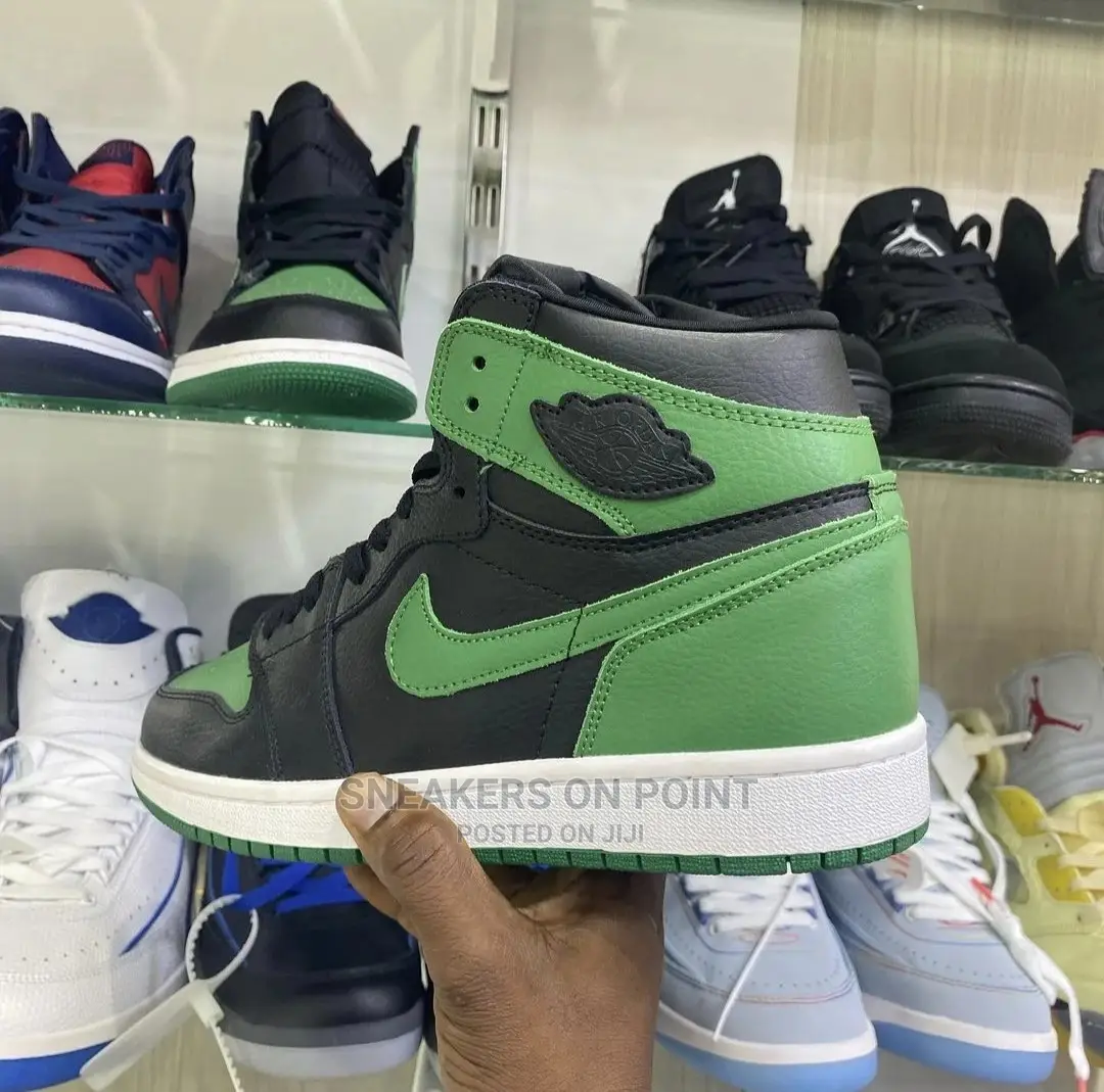 Nike Air Jordan 1 Retro High OG Pine Green