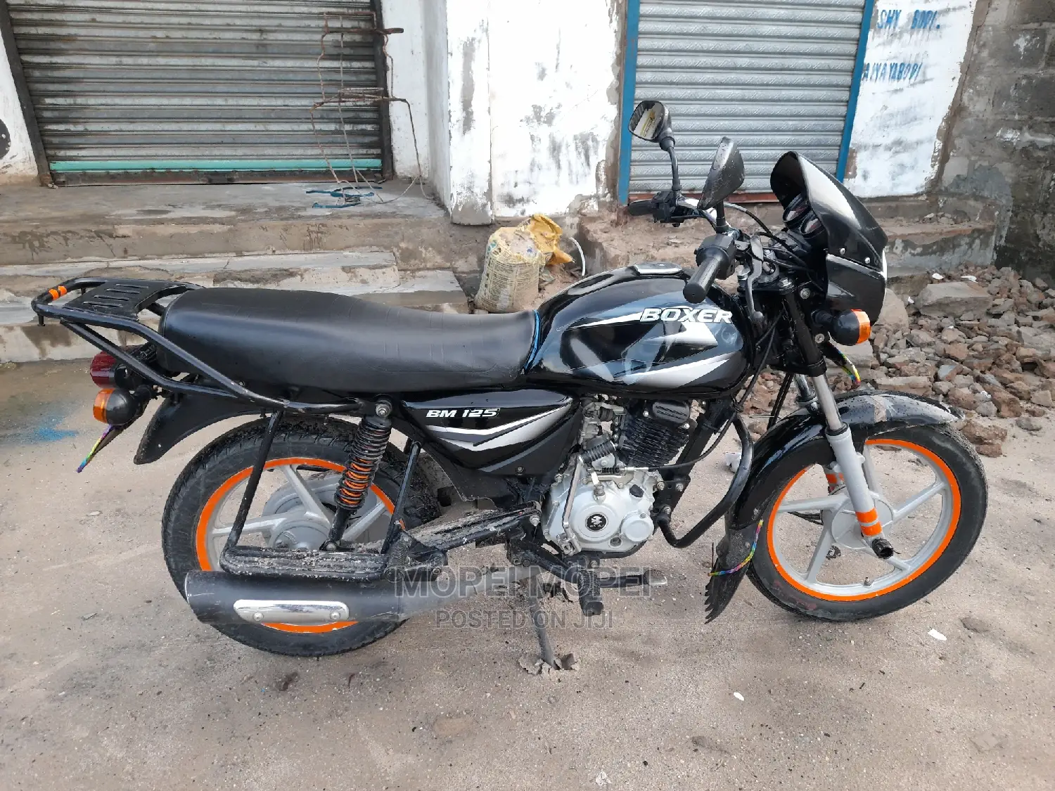 Bajaj Boxer X125 2022 Purple