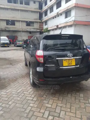 Toyota Vanguard 2010 Black