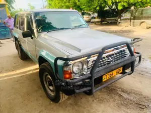 Nissan Patrol 1999 Silver