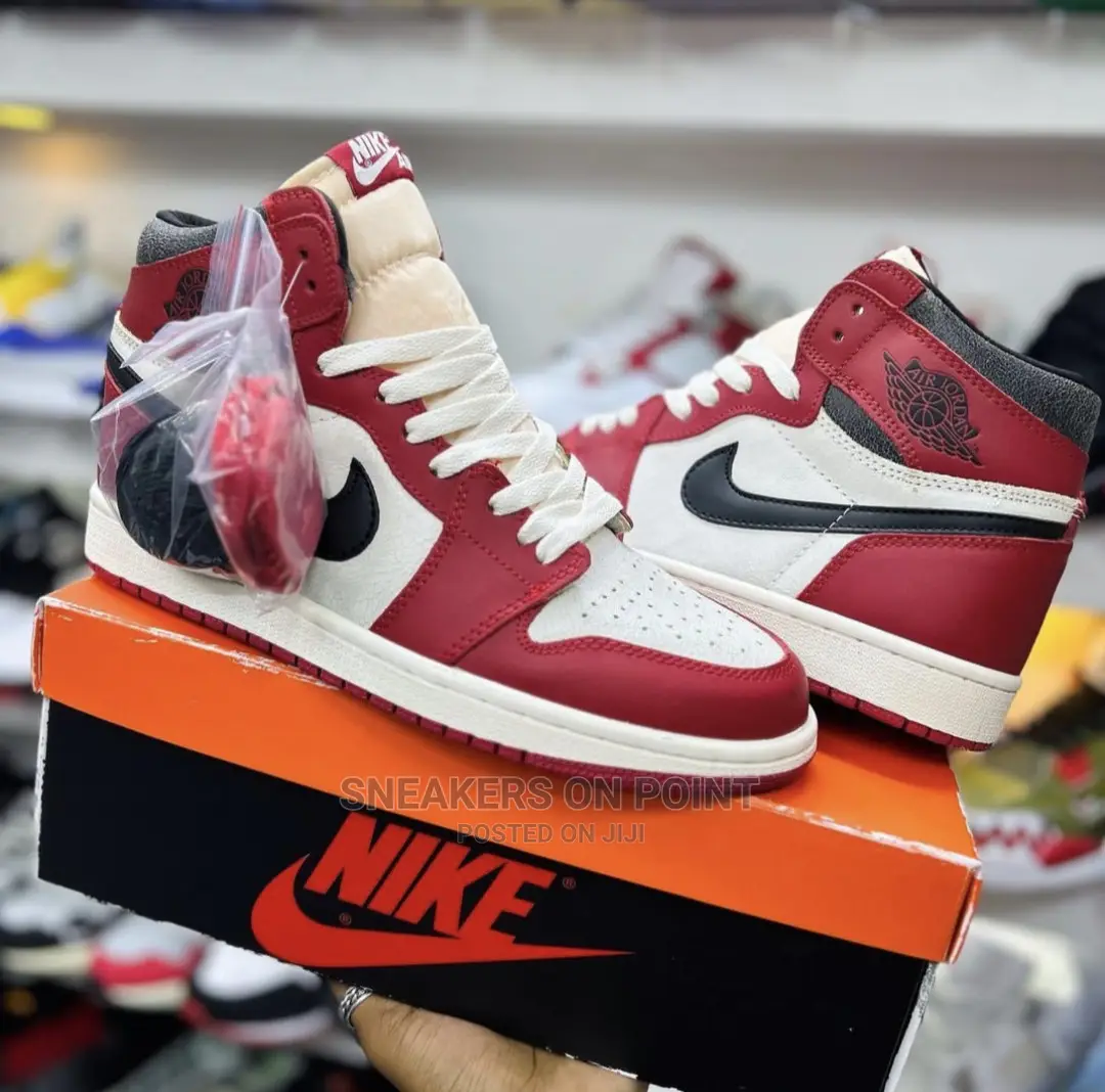 Nike Air Jordan 1