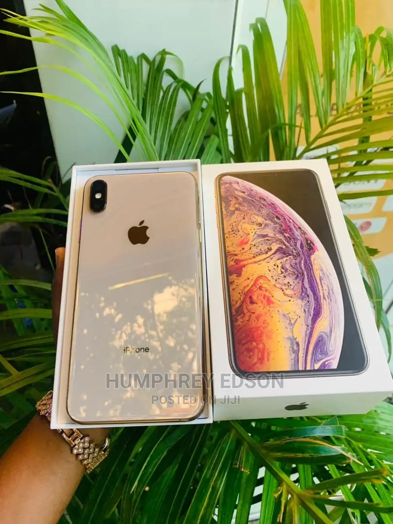 New Apple iPhone XS Max 64 GB Gold