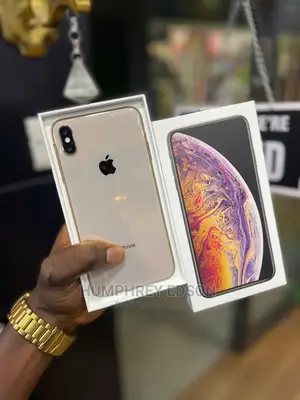 New Apple iPhone XS Max 64 GB Gold