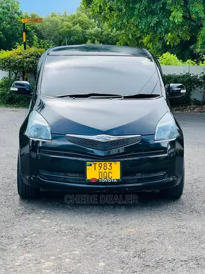 Toyota Ractis 1.5 AWD 2005 Black