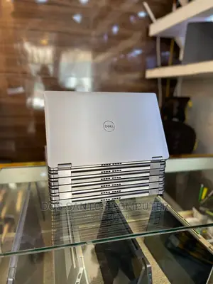 New Laptop Dell Latitude 7400 16GB Intel Core I7 SSD 512GB