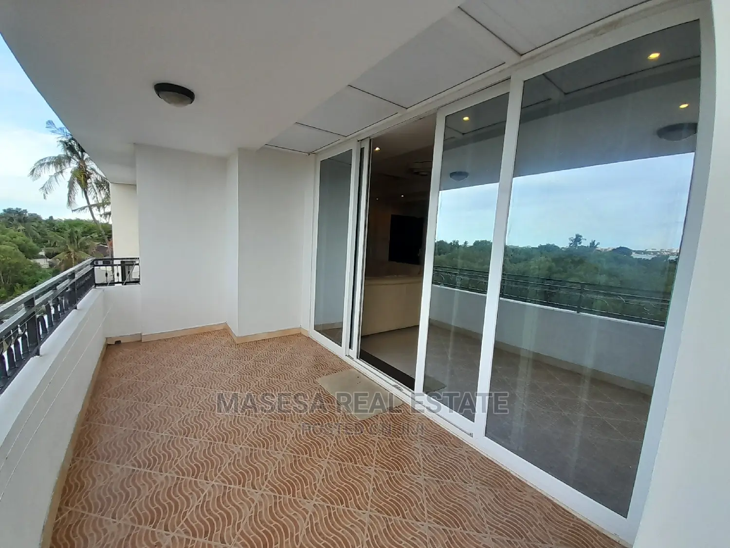 Furnished 3bdrm Penthouse in Mikocheni for Rent