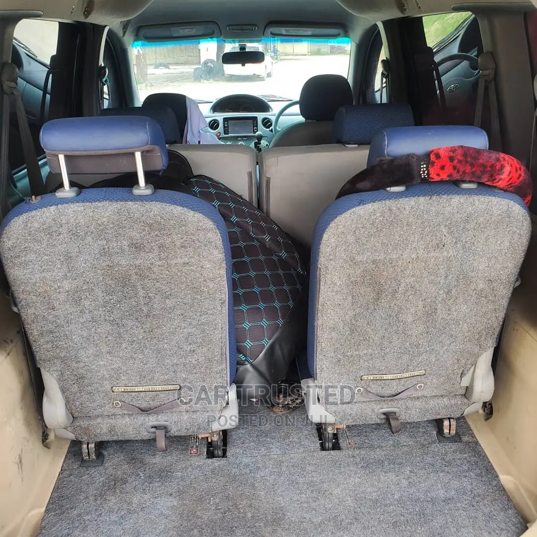 Toyota Sienta 1.5 FWD 2005 Black