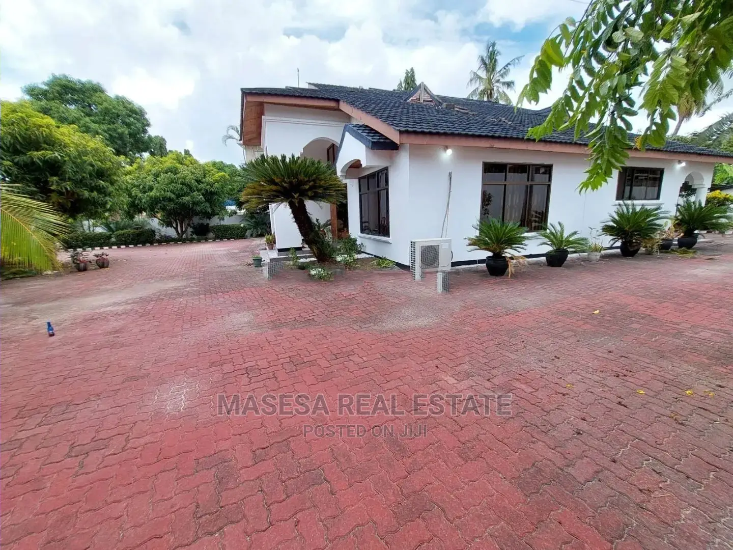 4bdrm House in Mikocheni for Rent