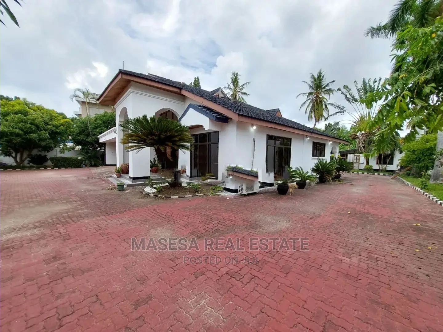 4bdrm House in Mikocheni for Rent