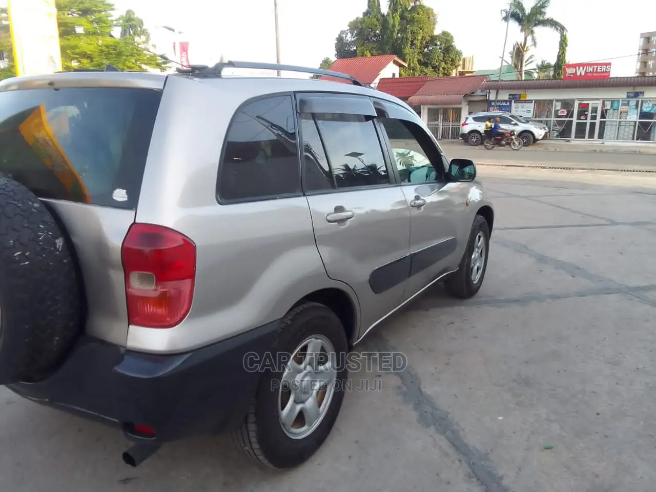 Toyota RAV4 Base FWD 2001 Silver