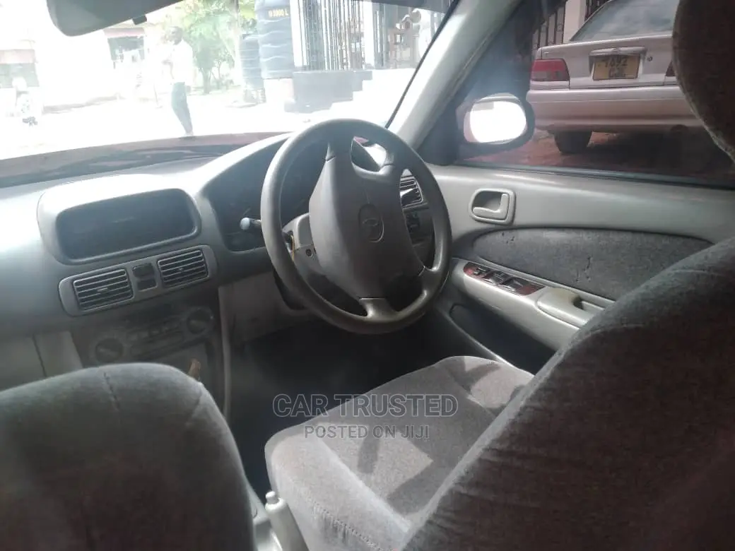 Toyota Sprinter 2000 Silver