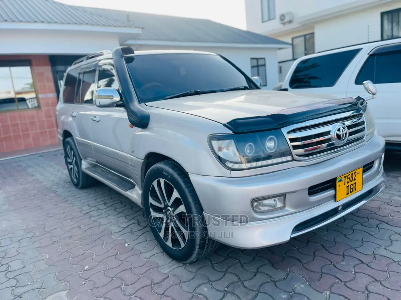 Toyota Land Cruiser HDJ 100 1998 Silver