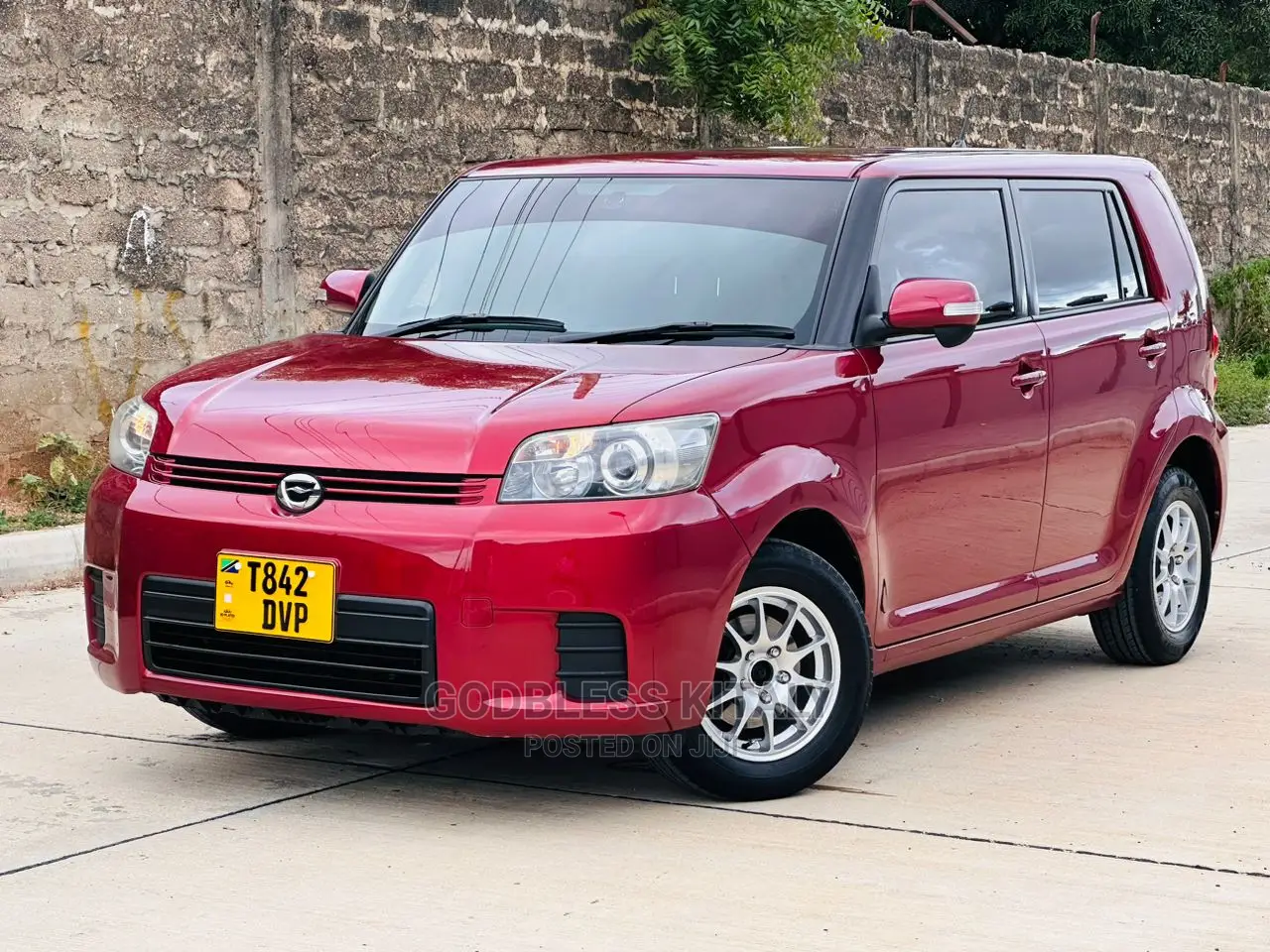 Toyota Corolla Rumion 2009 Red