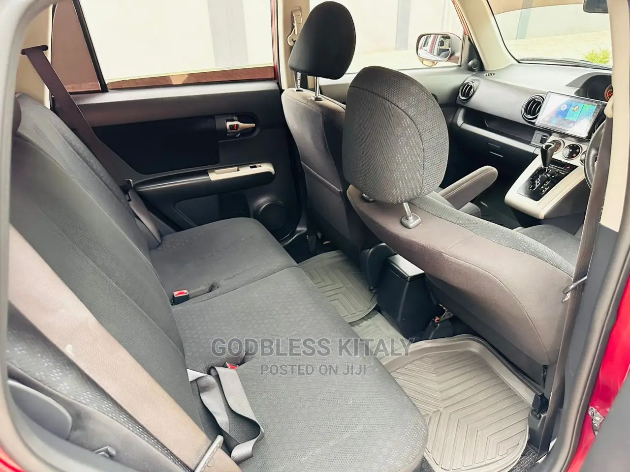 Toyota Corolla Rumion 2009 Red