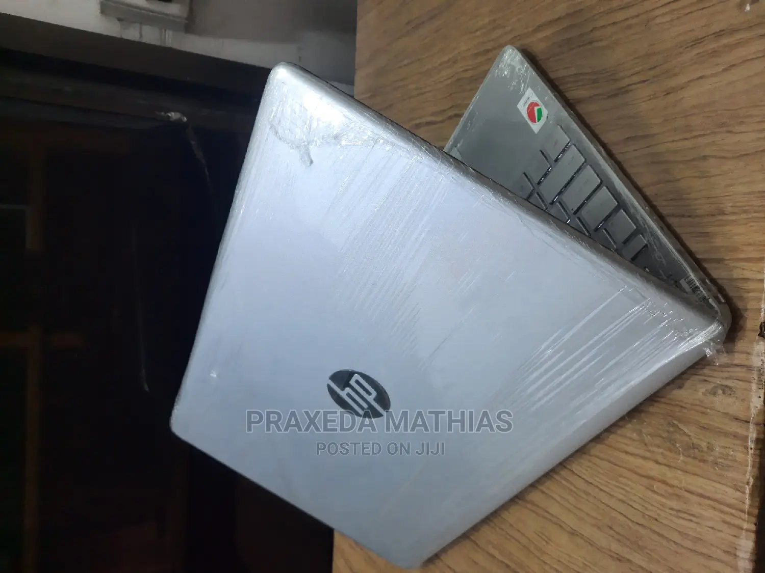 Laptop HP 15-Dw3031 8GB Intel Core I5 HDD+SSD 1T