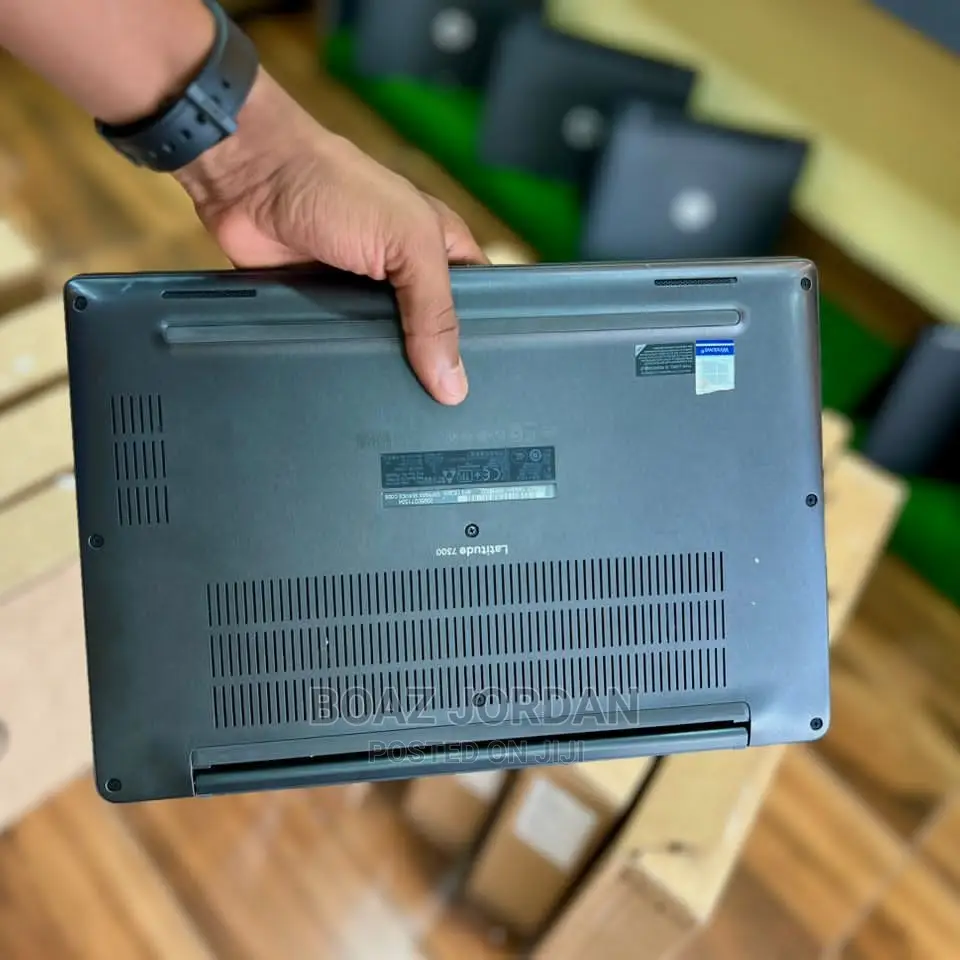 New Laptop Dell Latitude 7390 8GB Intel Core I5 SSD 512GB