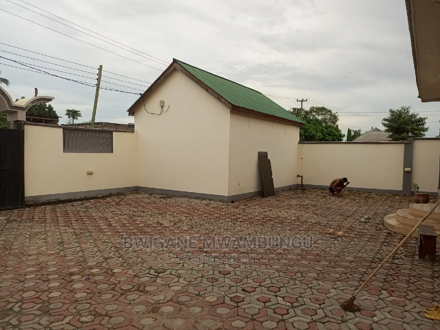 Furnished 3bdrm Apartment in Chamazi Mfenesin, Mbagala for Sale
