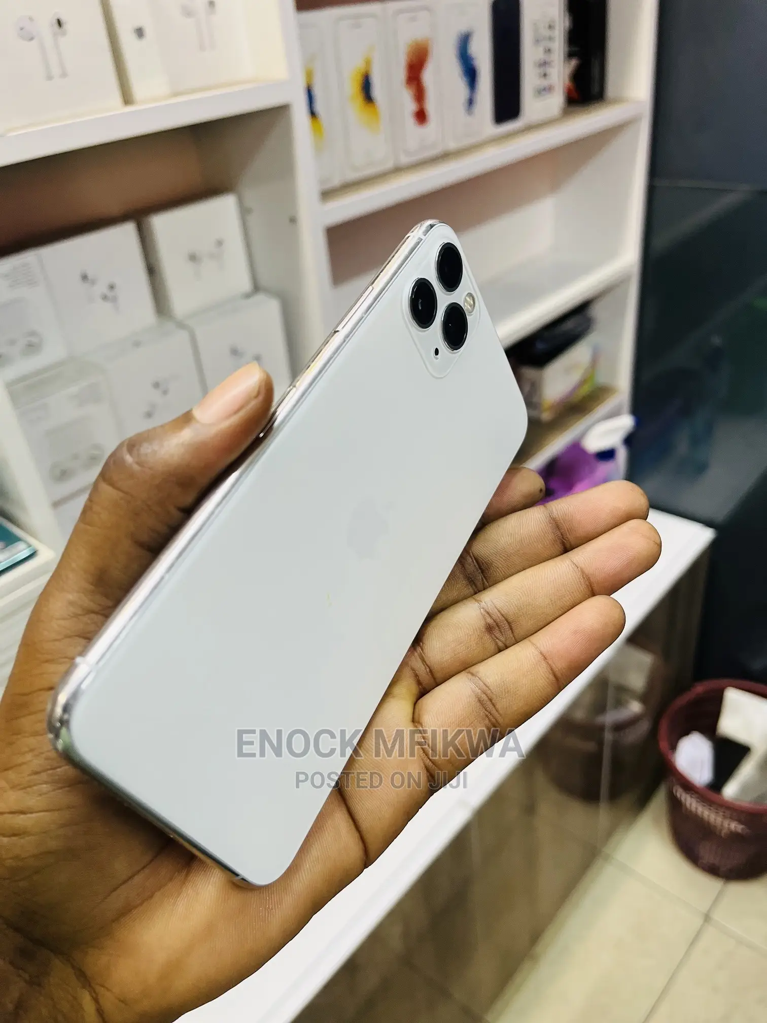 Apple iPhone 11 Pro Max 64 GB White