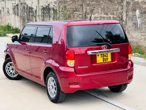 Toyota Rumion 1.5 FWD 2021 Red