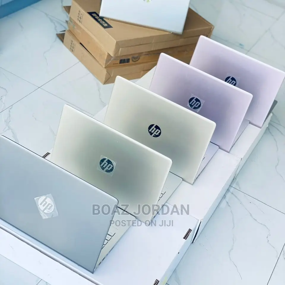 New Laptop HP Pavilion 15 8GB Intel Core I5 SSHD (Hybrid) 640GB