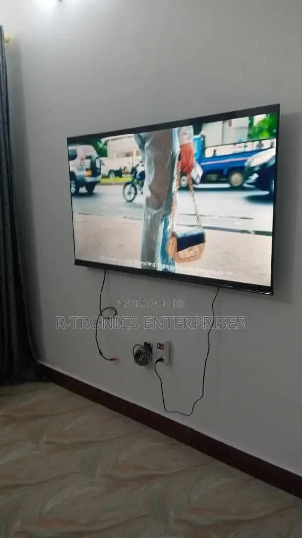58 Inch Hisense′′ Uhd Smart LED TV