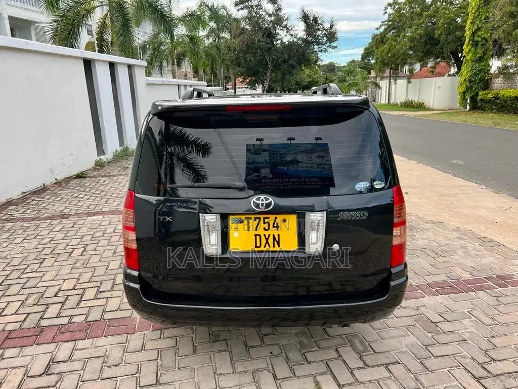 Toyota Succeed 2003 Black